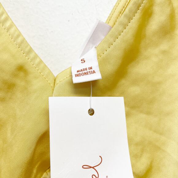 Isabel By Ingrid & Isabel Women's Yellow Satin V Neckline Slip Dress Size s - Picture 4 of 5